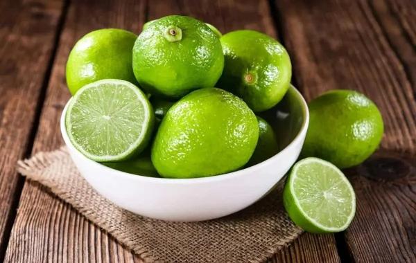   لیمو ترش در رژیم غذایی؛ ضرورت یا گزینه‌ای اختیاری؟ 