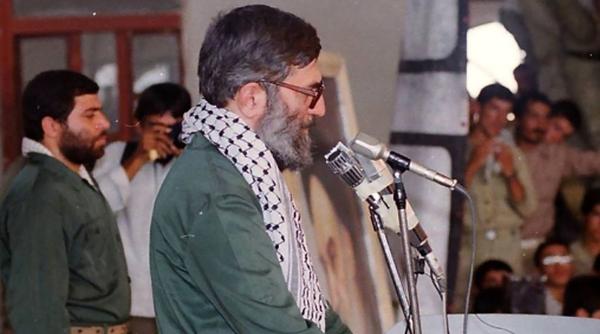  دفاع از حضور رهبر انقلاب در پناهگاه در تلویزیون 