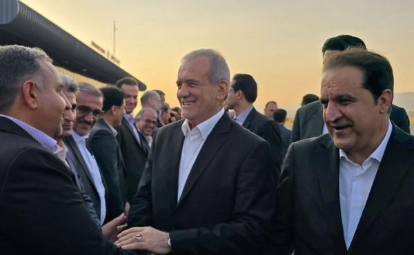 فیلمی از ورود رئیس جمهور به فرودگاه ایلام
