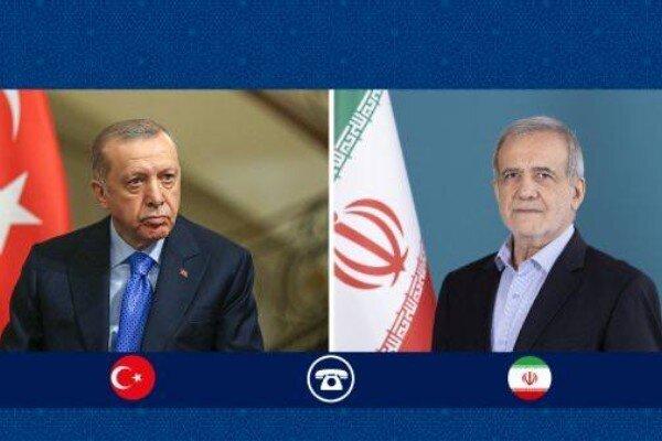 اردوغان با پزشکیان در ارتباط با حملات اسرائیل به ایران تماس گرفت
