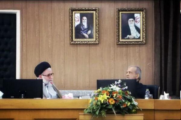  تشکیل شورای معاونین وزارت اطلاعات با حضور رییس جمهوری 