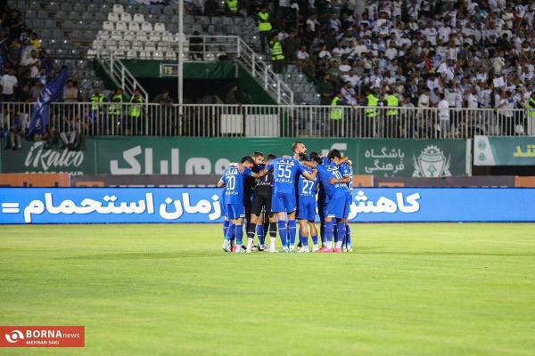 بازیکنان استقلال به سفارت هلند رفتند