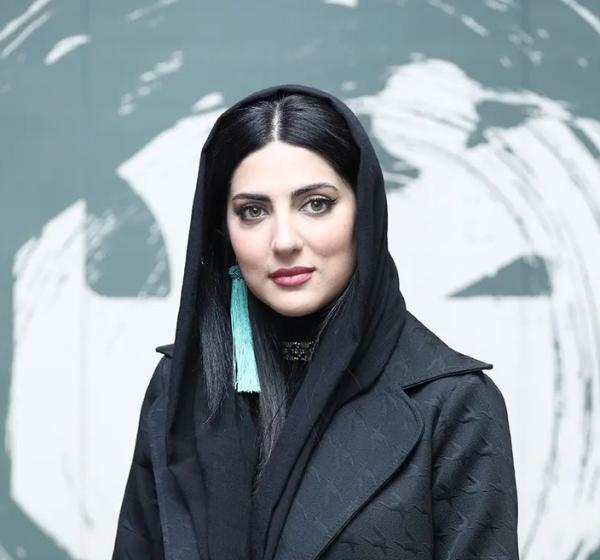 دلبری هلیا امامی با چشمان زیبا و رنگی و کشیده / سلفی بسیار زیبا و حیرت انگیز که هر چشمی رو خیره میکنه