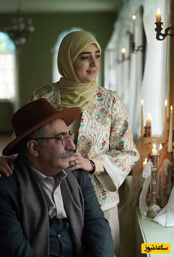 ویدئو/ نگاهی به چیدمان سنتی و شاهانه منزل ستارهسادات قطبی و شهرام شکیبا/ از پیانو و کتابخانه پر از کتاب تا فرش لاجوردی و گلهای غولپیکر