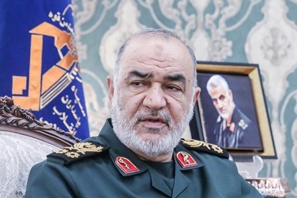  سرلشکر سلامی: نیروی دریایی سپاه برای مقابله با هر تهدیدی آماده است 