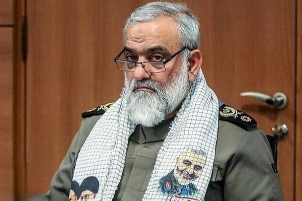 سردار نقدی به ترامپ: خفه شو و سر جایت بنشین بیادب/ کوچکترین تعرضی به هر یک از مراجع تشیع کنید چه موفق باشد و چه ناموفق، یک کارگزار آمریکایی از این منطقه زنده بیرون نخواهد رفت