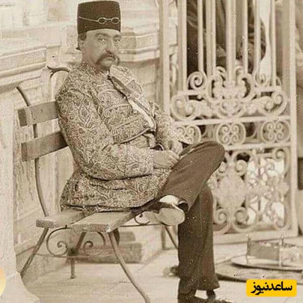 تصویری تاریخی از جشن عمومی باشکوه و مجلل شاه قاجار در کاخ گلستان با حضور مردم/ نوستالژیک و باحال!