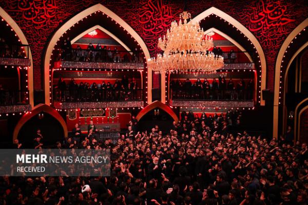رجز خوانی کودک یمنی در برنامه حسینیه معلی