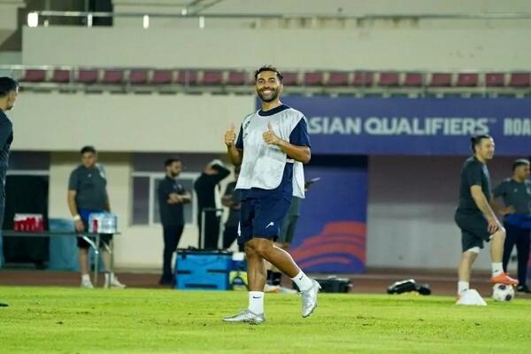 هافبک تیم ملی ایران از دست استقلال پرید/ قرارداد با اتحاد کلباء تمدید شد