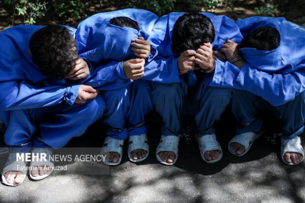 کشف ۳۵ کیلوگرم موادمخدر و دستگیری ۳ قاچاقچی در عملیات شب گذشته پلیس