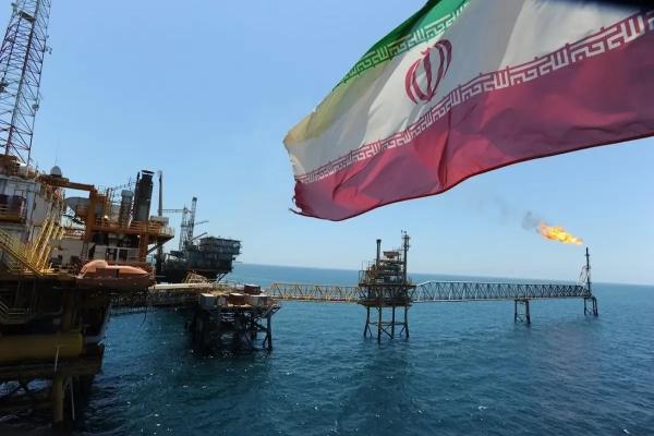 نباید به مجوز نفتی ترامپ برای ایران دل بست