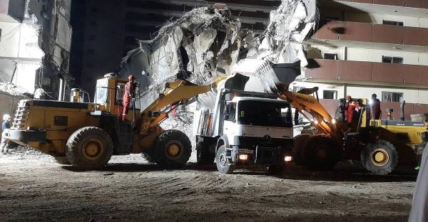  خدمات رسانی سازمان پسماند با بیش از ۵۰۰ دستگاه ماشین برای آواربرداری مناطق آسیب‌دیده ناشی از حملات تروریستی 
