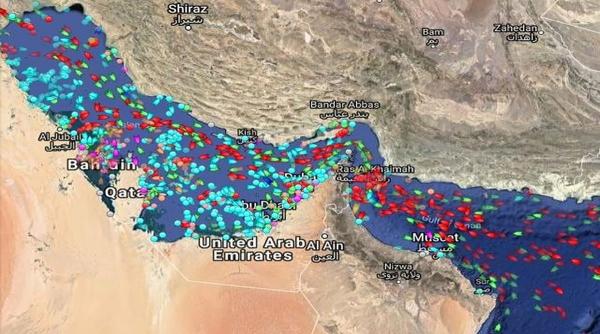  حسین شریعتمداری دوباره از بستن تنگه هرمز گفت 