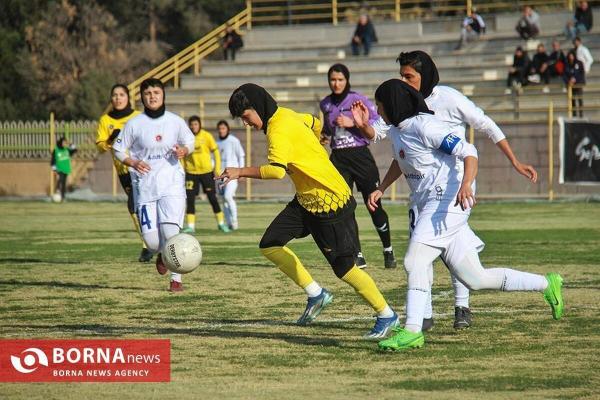  بررسی وضعیت لیگ برتر فوتبال زنان ایران؛ ساختار نابرابر، کیفیت داوری و چشم‌انداز حضور تیم‌های بزرگ 