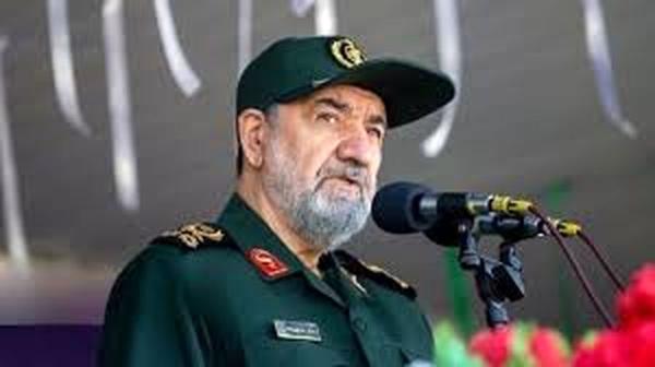  محسن رضایی: جنگ با اسرائیل را رهبر انقلاب مستقیماً فرماندهی کردند/ ویدئو 