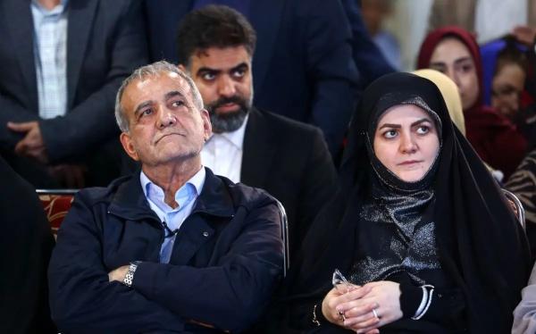 تاریخ را ورق بزنیم؛ همنشینی دختر مسعود پزشکیان با دختران حاج قاسم سلیمانی در مراسم تنفیذ+عکس