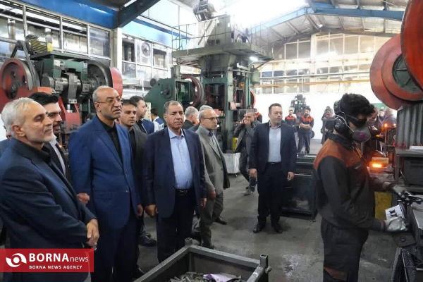  تداوم بازدید‌های میدانی استاندار کرمانشاه از صنایع/ تصمیم‌گیری در میدان برای رونق تولید و تجارت 