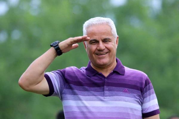 مدیران پرسپولیس ترسو نباشید؛ من را سرمربی کنید | فقط دستیار برانکو می‌شوم