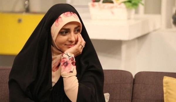 مانتوی حجابی خیلی بلند و شیک ستاره سادات قطبی با گلدوزی های زیبا و اصیل/ زیبا و ایرانی پسند+عکس