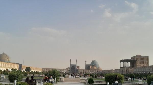 هوای اصفهان ناسالم است