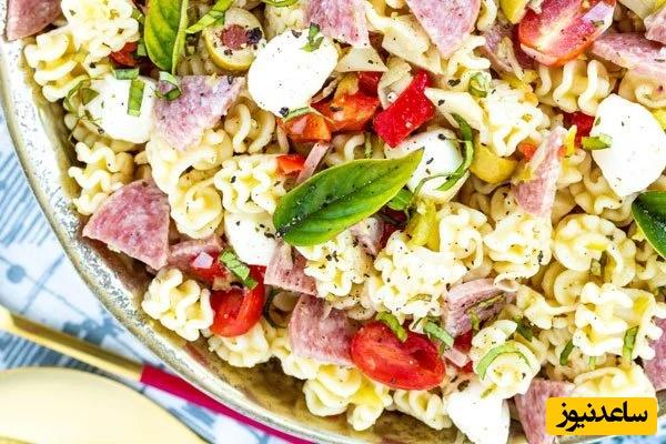 طرز تهیه سالاد ماکارونی با کالباس مجلسی + سس رستورانی خوشمزه (فیلم آموزشی)
