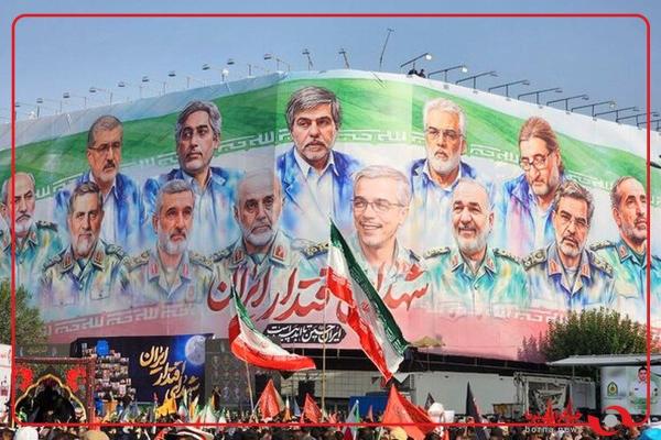  حضور رییس جمهور در تشییع پیکر مطهر شهدای اقتدار؛ میدان انقلاب 