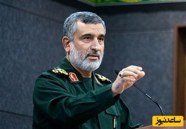 عکس؛ سفر به تاریخ؛ «سردار حاجی‌زاده» در کنار «پدر صنعت موشکی ایران» در مکّه؛ دهۀ 70