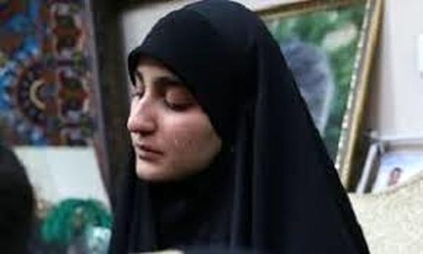   تصویری از زینب سلیمانی در مراسم تشییع شهدا 