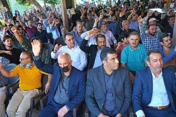 شعار مرگ بر اسرائیل مردم غیرتمند ملارد در کنار مزار شهدای گمنام