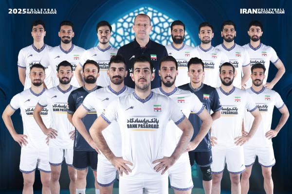 اقدام ارزشمند بازیکنان تیم ملی والیبال؛ ما سربازان وطنیم + فبلم