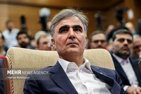 فرزین: مدنی‌زاده گزینه‌ای مناسب برای اقتصاد است