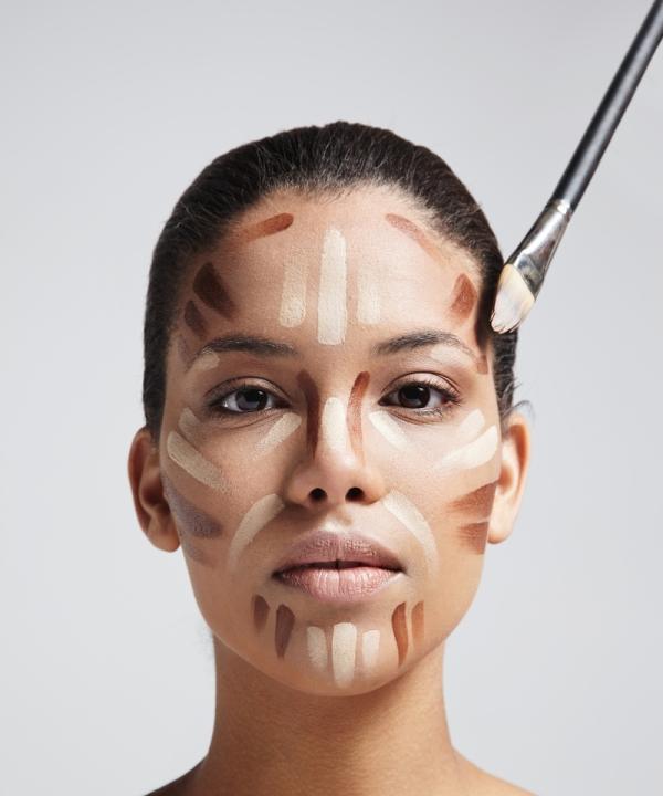 بهترین تکنیکهای کانتورینگ برای انواع فرم صورت (گرد، باریک، قلبی و غیره) + فیلم آموزشی