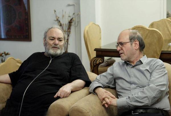  در ادامه طرح تکریم هنرمندان، نمایندگان وزیر فرهنگ به دیدار محمد کاسبی رفتند 