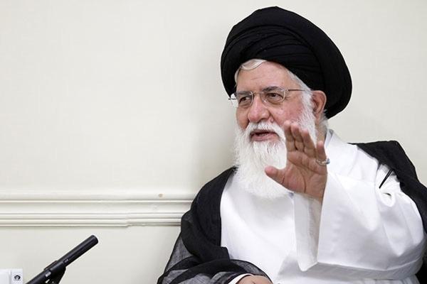 علم الهدی: نفوذیها عامل اصلی تهاجم دشمن بودند