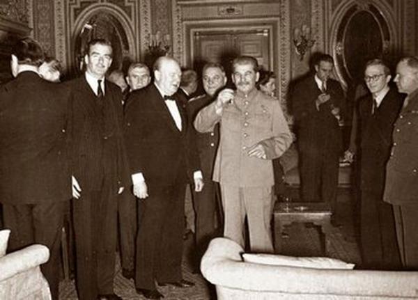 نقش روسیه در تحولات تاریخ معاصر ایران