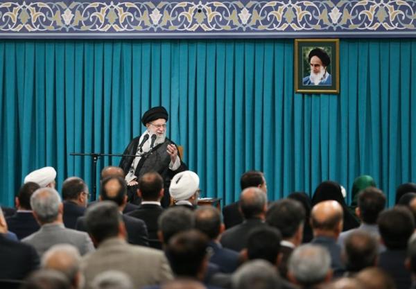 رهبر انقلاب: مراقب باشید در فهم انقلابیگری خطا صورت نگیرد
