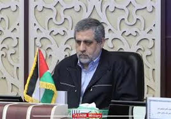 تصویر فرمانده شهید ایرانی در کنار کوادکوپتر ساقط شده اسرائیل