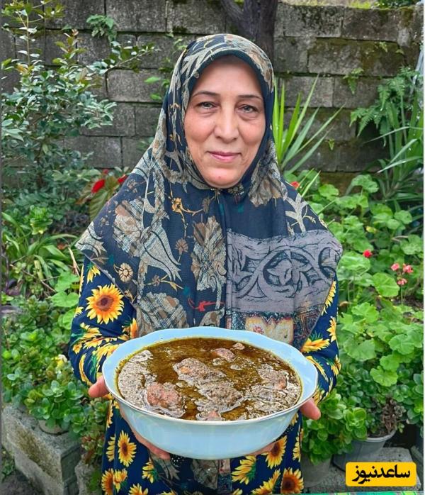 آموزش سبزی فسنجون یا مرغ ترش مازندرانی در طبیعت سرسبز با هنر آشپزی بانوی ایرانی+فیلم /این غذا خوردن داره😍