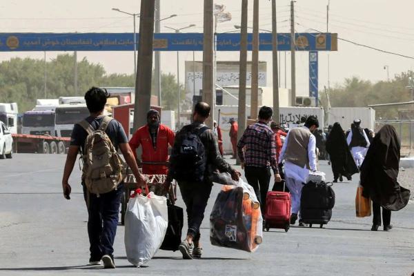  خروج ۳۸۰ هزار تبعه غیر مجاز افغان از مرز دوغارون 