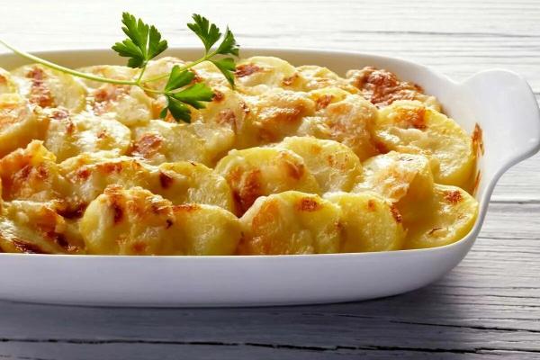 پاپاس سیب زمینی با سس قارچ؛ پیشغذای مدرن و خوشمزه