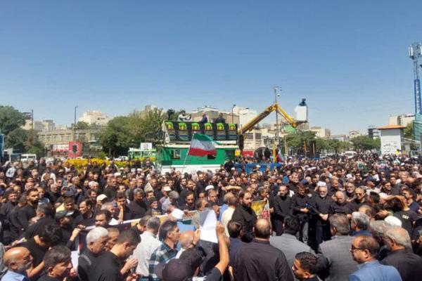 حضور باشکوه مردم شهیدپرور مشهد در مراسم تشییع پیکر شهدا