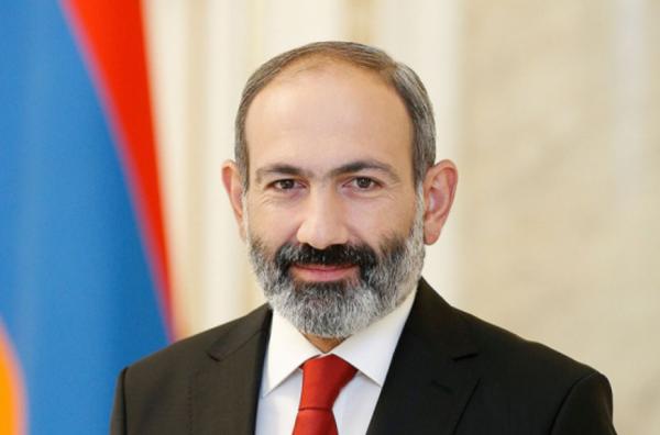 پاشینیان از رایزنی ایروان و باکو برای امضای توافقنامه صلح خبر داد