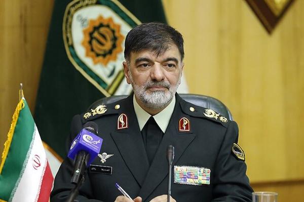  تبریک فرمانده کل انتظامی کشور به فرماندهان جدید نیروهای مسلح 