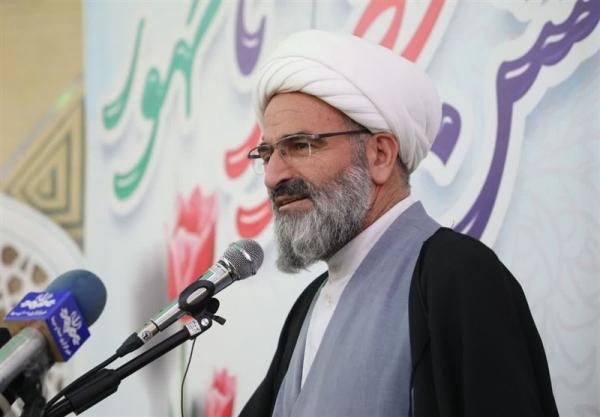 امروز چشم جهانیان به صلابت و ایستادگی ملت ایران خیره شده است