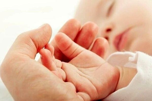  تولد یک نوزاد کنار راکت عمل‌نکردهٔ رژیم صهیونیستی در پایتخت/ ویدئو 