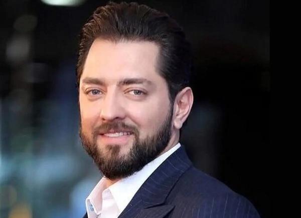 خلاقیت متفاوت و منحصر به فرد محسن کیایی برای تبریک تولد بهرام رادان در آسانسور/ مبارکا باشه+عکس