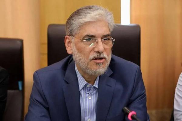 انقلاب اسلامی درختی تنومند است