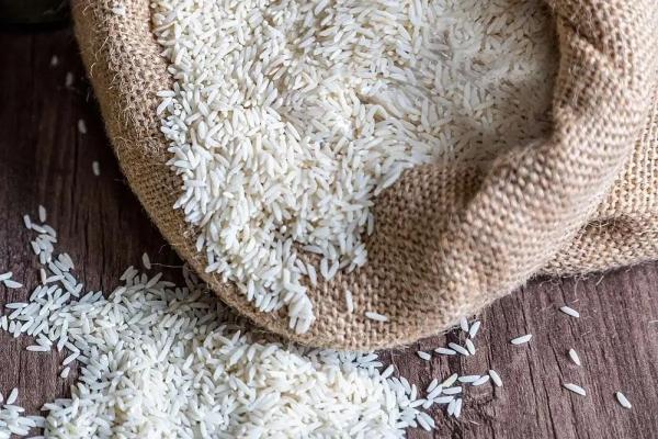 توزیع ۶۰ هزار تن برنج در کشور/ قیمت در روزهای آینده کاهش مییابد