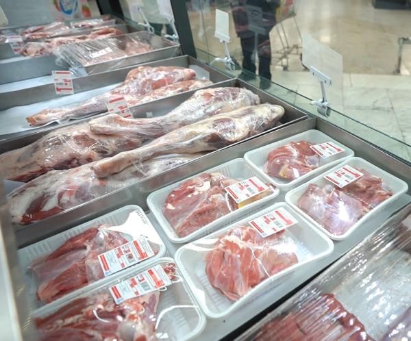  عرضه گوشت تنظیم بازار در فروشگاه‌های زنجیره افزایش می‌یابد 