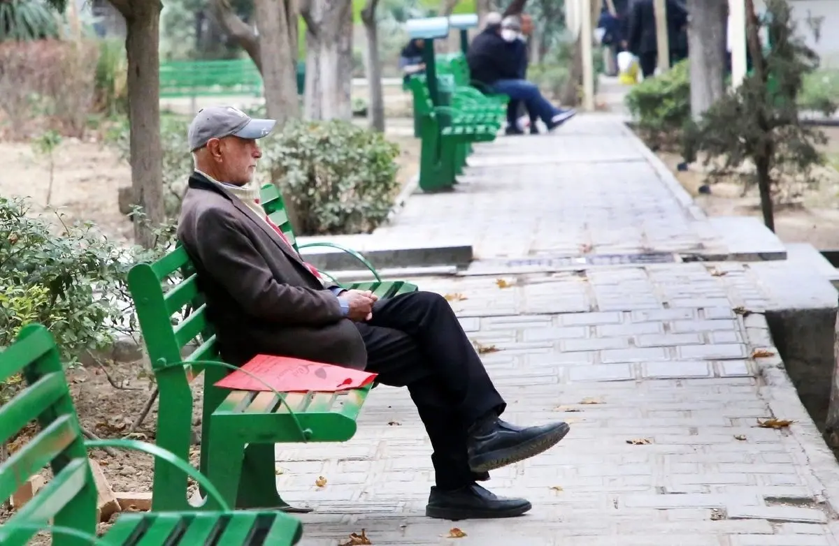قطع مستمری بازنشستگان در سال ۱۴۰۴ / استخدام بازنشستگان ممنوع شد؟